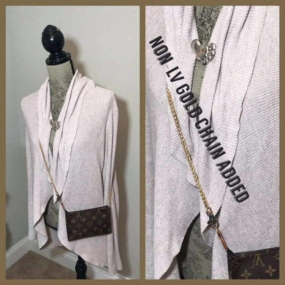 ❌Sold Authentic Louis Vuitton Mini Pouch - Picture 10 of 10